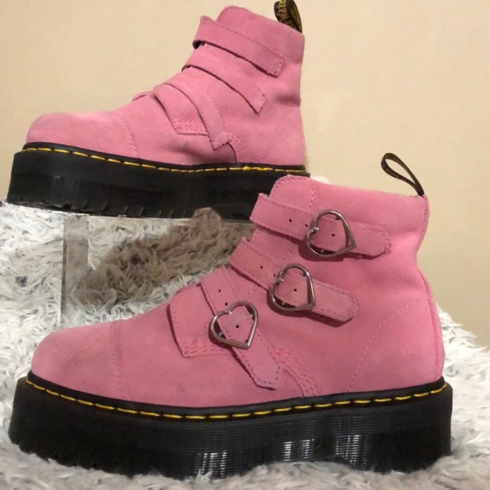 Dr Martens Pink Lazy Oaf heart buckles